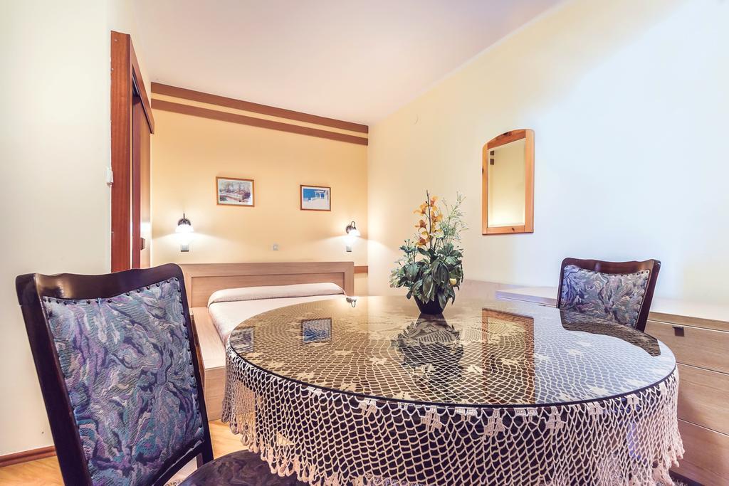 Villa Roses Apartments & Wellness Ičići 외부 사진