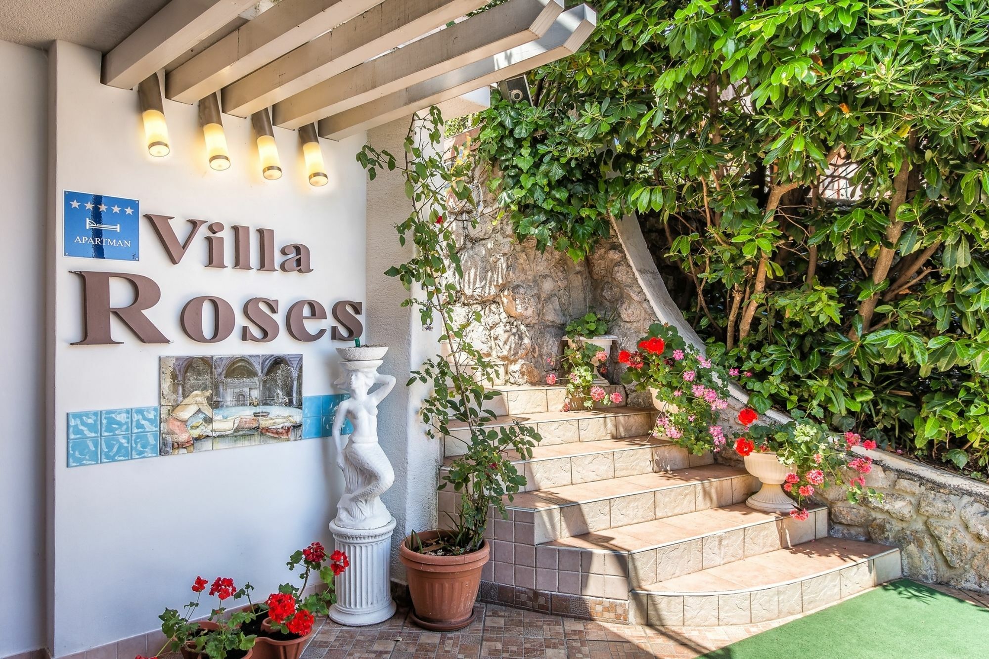 Villa Roses Apartments & Wellness Ičići 외부 사진